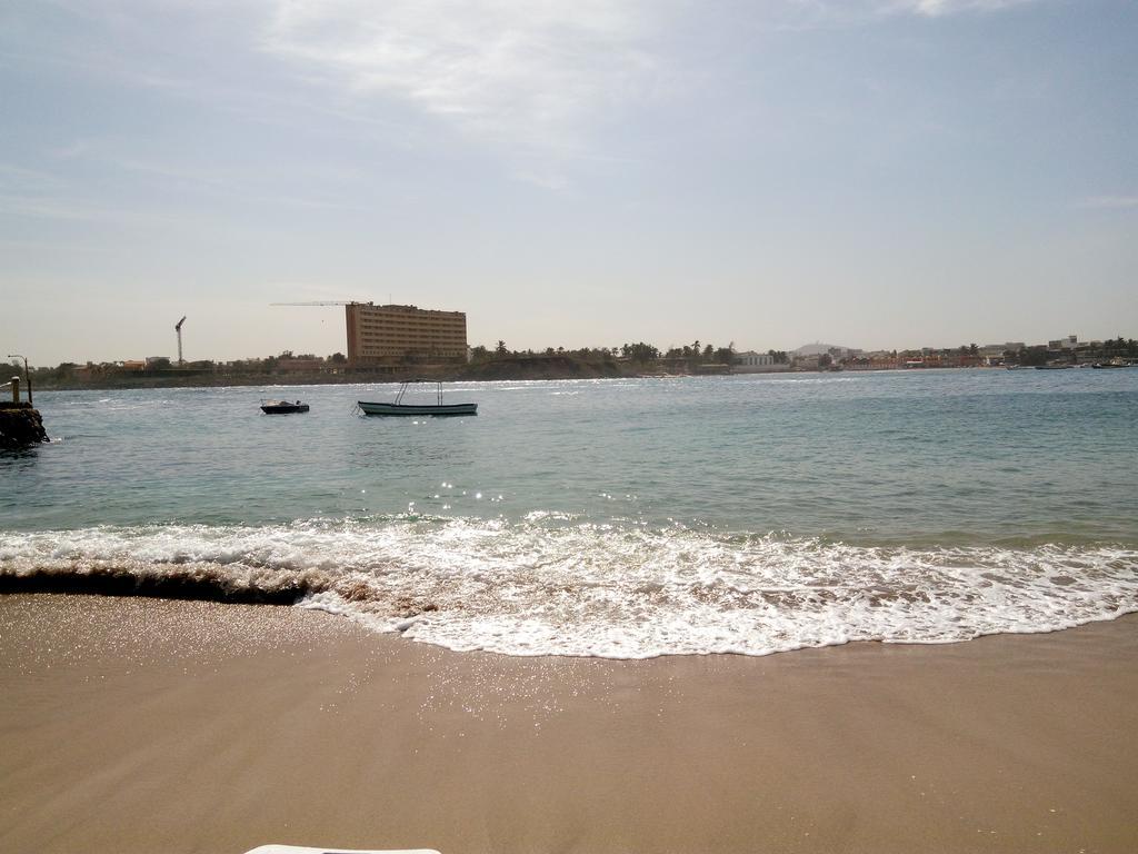 Chez Momar, Surf Trip Apartamento Dakar Exterior foto